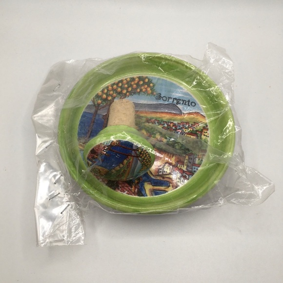 Sorrento Italy Souvenirs Village Scene Ceramic Wine Cork Stopper and Wine Plate - Picture 3 of 6